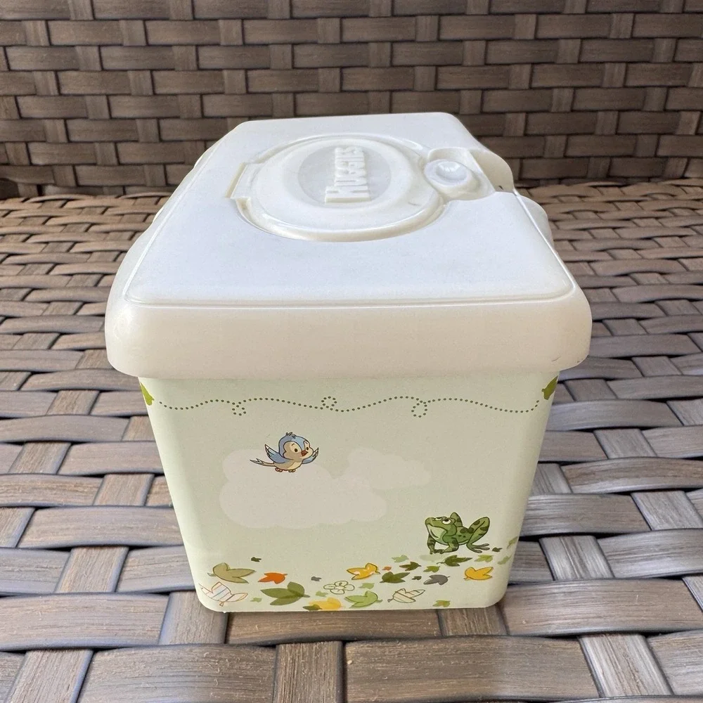 Huggies Winnie the Pooh‎ Baby Empty Pop Up Wipes Tub Disney Baby Refillable Case